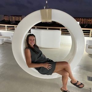 Meet your Posher, Cara